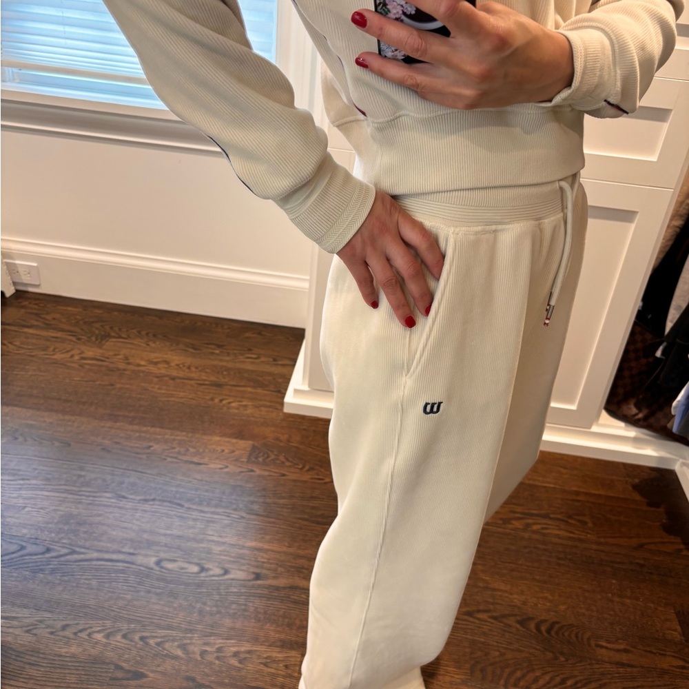 Wilson Women's Luxe 2 piece Track Suit set - Picture 5 of 14